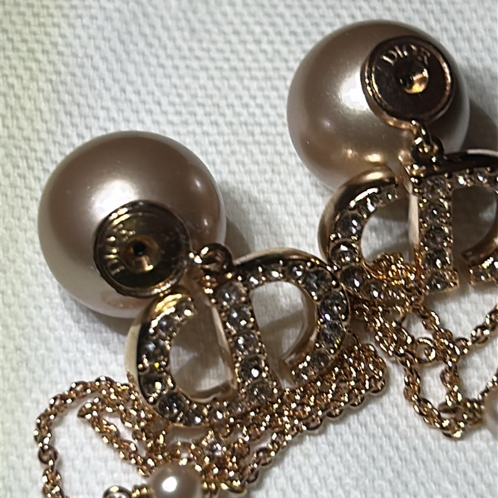 DIOR TRIBALES Earrings Pink-Finish Metal With Pink Resin Pearls and Crystals - Picture 3 of 8